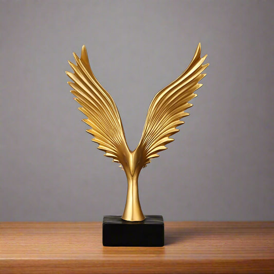 Majesty Unbound™ – The Golden Soar Sculpture